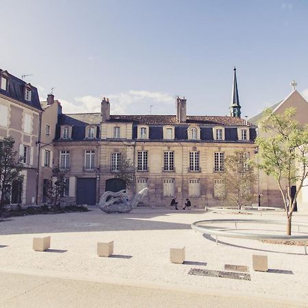 La Maison De La Liberte Suite Jeanne Barret Poitiers Eksteriør billede