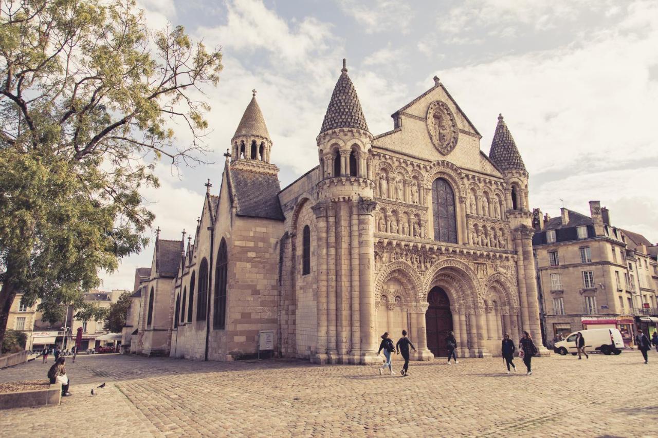 La Maison De La Liberte Suite Jeanne Barret Poitiers Eksteriør billede