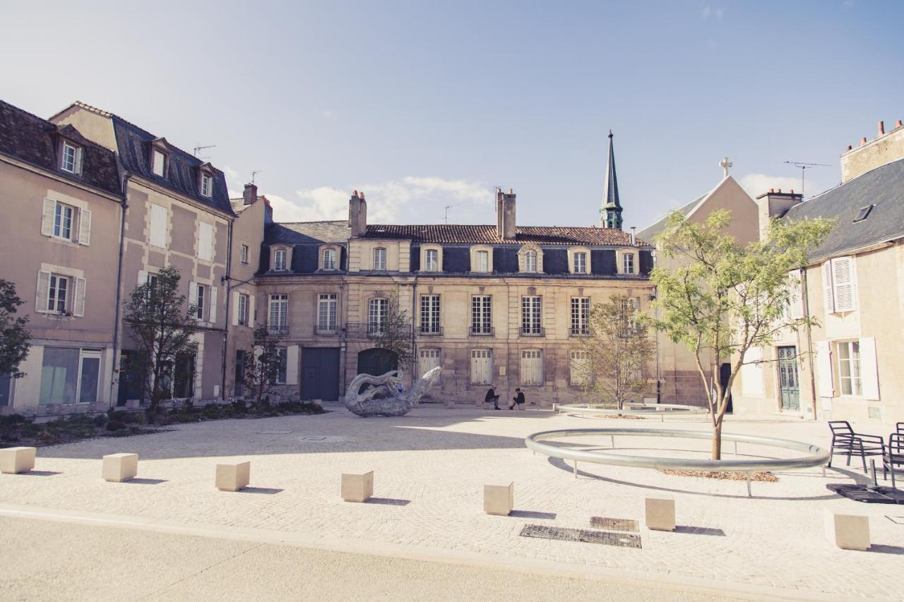 La Maison De La Liberte Suite Jeanne Barret Poitiers Eksteriør billede